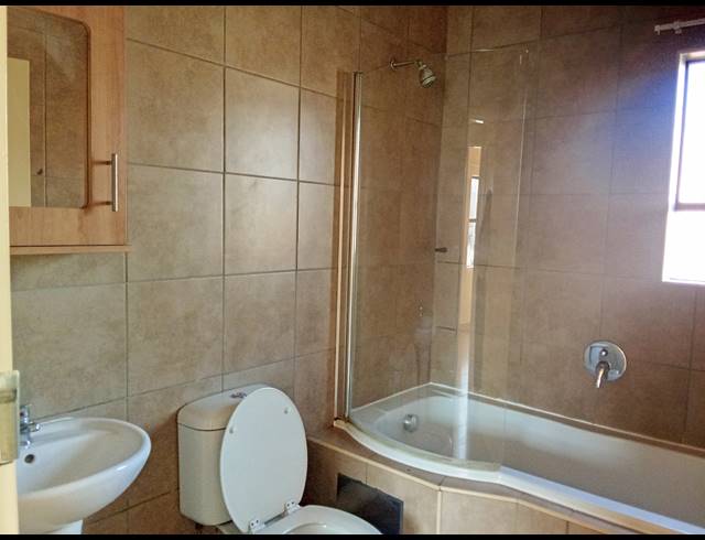 2 BEDROOM TOWNHOUSE FOR SALE IN KIBLER PARK